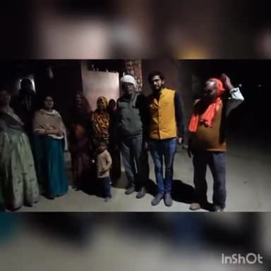 बदलापुर: विधानसभा #बदलापुर में बीजेपी प्रत्याशी व विधायक की पत्नी ने कमालपुर ग्रामसभा में लोगों से बीजेपी के लिए किया जनसंपर्क