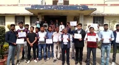 अलवर: #RRBMU: मत्स्य यूनिवर्सिटी में PhD प्रवेश परीक्षा की मांग के लिए प्रदर्शन एवं ज्ञापन