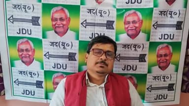 #जदयू के रोशन अग्रवाल ने कहा बिहार सरकार #यूक्रेन में रह रहे #बिहारवासियों को स्वदेश लाने के लिए लगातार प्रयासरत है। बिहार की स्थानीय आयुक्त विदेश मंत्रालय से अधिकारी निरंतर संपर्क में है।