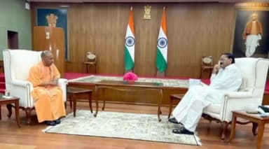 #दिल्ली पहुचे #मुख्यमंत्री योगी,किया #उपराष्ट्रपति,#प्रधानमंत्री,#गृह मंत्री,भाजपा अध्यक्ष,महामंत्री संगठन से मुलाकात