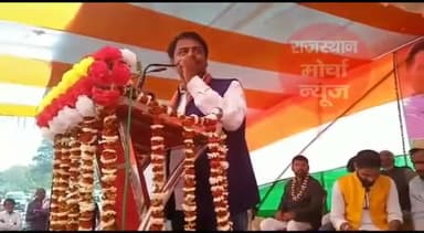 आज कांग्रेस प्रत्याशी #नूरी_बेगम के नामांकन के बाद डुमरा हवाई अड्डा मैदान में सभा को सम्बोधित करने का अवसर प्राप्त हुआ।