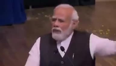 जिनको लगता है ये #फिल्म ठीक नही वो दूसरी फिल्म बनाएं कौन मना करता है- #PM_मोदी 🤣🤣
#thekashmirfiles