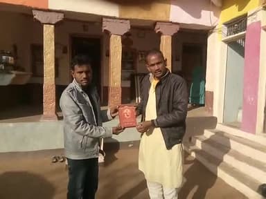 #मनुष्य का#शरीर की#रक्षा#पुलिस#सेना#कानून कभी कर सकते है वैसे#कश्मीर में नहीं किया परंतु दिमाग की रक्षा तो यह कभी भी नहीं कर सकते इसलिए हिंदुओं को बचने के लिए#सत्यार्थप्रकाश#पुस्तक की#शरण में आना ही चाहिए