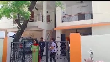 हुज़ूर: शहर के कॉलेज चौराहे में NSUI ने शिक्षा वर्ग-3 का पेपर लीक होने के मामले में CM शिवराज का पुतला दहन किया #व्यापम #घोटाला