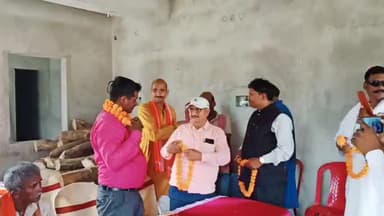 पीरपैंती: #रिटायर सैनिक नायक सूबेदार रंजीत कुमार दुबे को सेवानिवृत हो गांव पहुंचने पर हुआ भव्य स्वागत