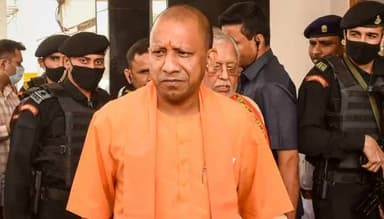 योगी सरकार का दूसरा बड़ा एक्शन, इस आरोप में औरैया के DM को किया सस्पेंड
#auraiya
#suspend