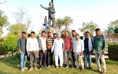 आज नागौर ज़िला मुख्यालय पर भारत रत्न डॉ भीम राव जी अम्बेडकर जी मूर्ति लगाई गई। #नागौर #Nagaur #भीम #राव #अम्बेडकर