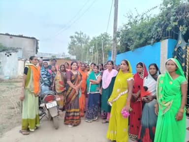 #पोषण_अभियान से हो रहा है कुपोषण मुक्त भारत का निर्माण
#सामाजिक_न्याय_पखवाड़ा के तहत भारतीय जनता पार्टी #महिलामोर्चा द्वारा देश व्यापी #पोषण_अभियान के अवसर पर आज भाजपा महिला मोर्चा बिलासपुर करगीकला मंडल कार्यक्रम में शामिल हुई मितानीन ब
