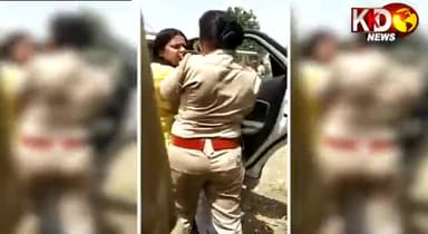 कमिश्नर रचना केसरवानी का महिला पुलिसकर्मी के साथ झडप का विडीओ #viralvideo #kkdnews #barabanki
#latestnews #todaylive