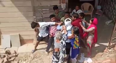 #थाना_सदर क्षेत्र के सेवला में गेट निकालने को लेकर दो पक्षों में हुई मारपीट, महिलाओं के साथ की गई मारपीट एवं अभद्रता...