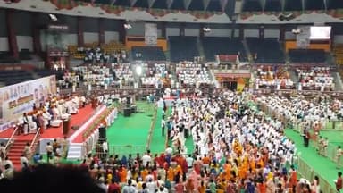 रायपुर इंडोर स्टेडियम में  प्रदेश #साहू संघ की सपथ ग्रहण समारोह में शामिल होकर नवनिर्वाचित पधाधिकारी को बधाई दिए ।