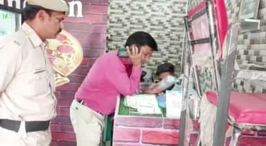 अम्बाला: प्लास्टिक इस्तेमाल पर सख्त हुआ अम्बाला नगर निगम-दुकानदारों के काटे चालान
#अम्बाला #Ambala #नगरनिगम #प्लास्टिक #चालान