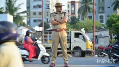 తాడిగడప, ఈడుపుగల్లు, కంకిపాడు ప్రాంతాల్లో దిశ యాప్ వినియోగంపై అవగాహన కల్పించిన ఎస్పీ సిద్ధార్థ్ కౌశల్
