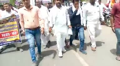 सरकार द्वारा पंचायत चुनाव में ओबीसी आरक्षण को खत्म किए जाने के विरोध में आज
#ओबीसी #महासभा द्वारा #मुरैना बन्द
#आज_mp_बंद_है
