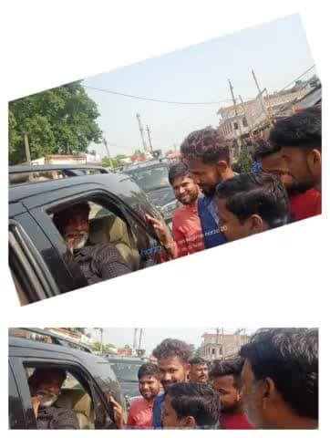 खुरदा से पटना जाने के क्रम आदरणीय श्री पप्पू यादव जी अभी छातापुर पहुंचे हैं। जहां हमने उनका साथियों के साथ अभिवादन किया।
Rajesh Ranjan #subhashyadav Rajesh Ranjan@pappu Yadav