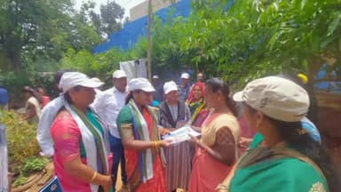 చింతపల్లి: గడపగడపకు మనప్రభుత్వం కార్యక్రమంలో భాగంగా పదో రోజు చింతపల్లిలో పాడేరు ఎమ్మెల్యే భాగ్యలక్ష్మి