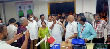 అచ్యుతాపురం: అచ్యుతాపురం సెజ్ పరిశ్రమల్లో విష వాయువు లీకైన ప్రాంతాన్ని పరిశీలించిన మంత్రి అమరనాధ్..