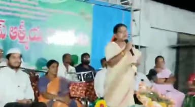 చింతపల్లి: చింతపల్లిలో ఈద్ మిలాప్ ఆత్మీయ సమ్మేళన కార్యక్రమంలో పాల్గొన్న పాడేరు ఎమ్మెల్యే భాగ్యలక్ష్మి, నర్సింహారావు దంపతులు