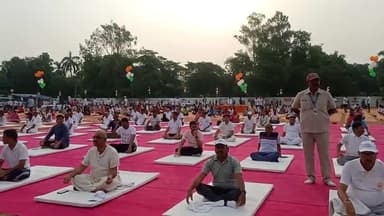 #अंतराष्ट्रीय योग दिवस पर देवरिया स्टेडियम में आयोजित हुआ योग शिविर