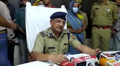 #DIG/#SSP_AGRA ने #थाना_ताजगंज क्षेत्र में अपार्टमेन्ट से नीचे गिरकर महिला की मृत्यु की घटना के सम्बन्ध में दी बाइट...