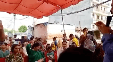 नमो सेवा संवाद
------------
आज नमो सेवा केंद्र द्वारा आर के पुरम और रिठाला केंद्रों के सौजन्य से नमोसेवा संवाद का आयोजन किया गया। #namosevakendra