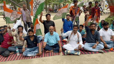 कटिहार समाहरणालय के समक्ष #अग्निपथ_योजना के खिलाफ धरना प्रदर्शन करते
#agneepathwapaslo with izhar ali