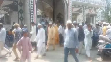 महाराजगंज जुमे की नमाज शांतिपूर्वक अदा की गई।
#mrjpolice
#upppolice
#maharajganj