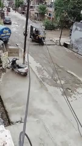 किशनगढ़: किशनगढ़ के देशवाली मोहल्ले की रोड पहली बारिश में ही खुल गयी पोल #ajmerupdate #kishangarh #indianlaws #roadacc