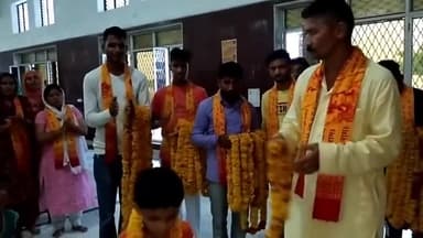 #गुरु महिन्द्र जी से #दीक्षा लेते #नऐ #भगतजन अहो #भाग्य मेरा कि आप सब #बाला जी की #शरण में आऐ !