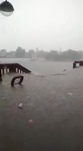 छत्तरगढ़: Barish Se Hua Bikaner me jaam.. Junagarh fort k pas barish se Road block.. #bikaner_news #bikaneri @bikaner2020a