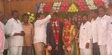 వైసిపి నేత స్వామివేలు కుమార్ రెడ్డి వివాహానికి హాజరైన డెప్యూటీ సీఎం