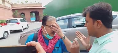राजद के राज्यसभा सांसद प्रो.मनोज झा जी ने #अग्निपथ स्कीम पर राज्यसभा में कार्य स्थगन प्रस्ताव दिया, कहा- 'ये योजना युवाओं के साथ छलावा है'
युवाओं का बल,