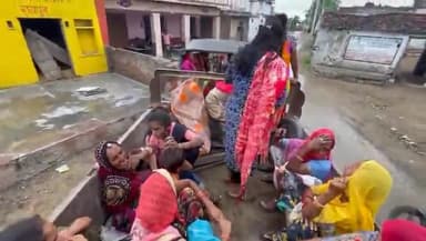लादू लाल पितलिया के द्वारा सगरेव ग्राम की महिलाओं को भगवान खजुरिया श्याम के दर्शन करवाएँ। #ladulalpitliya