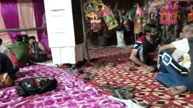 सभी शिव भक्तों जल लेकर अपने गांव में आ गए हैं और बहुत सुंदर नजारा है वीडियो को देखें और शेयर करें
#शिव #shivji #कावड़#समाजवादी