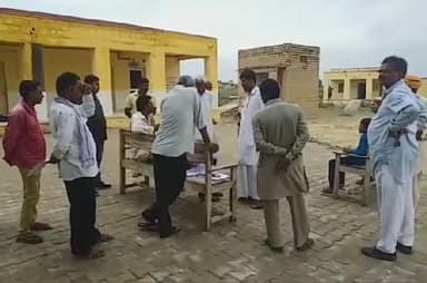 जैसलमेर : मोहनगढ़ में दो बहनों ने चूहे मारने की दवा का किया सेवन , एक की हुई मौत , दूसरी को बीकानेर किया रिफ़र#jaisalmar