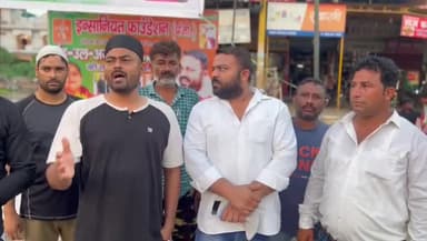 दुनयाँ में बसने वाली हर जानदार चीज़ रब की मख़लूक है 
#WeSupporyHumanity #HumanityFirst
यारी में गद्दारी नहीं और गद्दारों से यारी नहीं