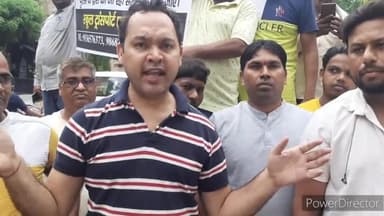 केजरीवाल 1 लाख से अधिक #School_van को बिना कारण बंद करके, दिल्ली में अपनी प्रिय कंपनीज को ठेका दिलाकर घूसखोरी का नया रास्ता बना रहे हैं।
लाखों Van वालों के परिवार रोजी-रोटी के लिए मोहताज हो जाएंगे और करोड़ों बच्चों को असुविधा होगी