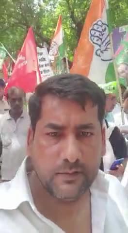 महागठबंधन द्वारा अरवल में आयोजित #प्रतिरोध_मार्च में बिहार कांग्रेस ने भी बढ़-चढ़ कर हिस्सा लिया। आम जनता के हित की लड़ा