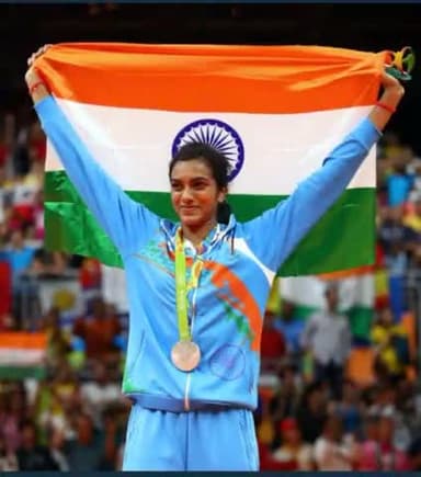 गौरवांवित पल ऐतिहासिक दिन
#CWG2022 बर्मिंघम में बैडमिंटन स्टार P V Sindhu ने इतिहास रचते हुए गोल्ड मेडल जीता!बहुत बहुत बधाई एवं शुभकामनाएं।