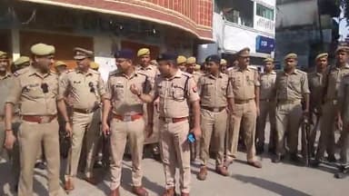 10 #मोहर्रम को अपनी ड्यूटी करते #पुलिस अधीक्षक और सभी आला #अधिकारी #इमाम बाड़ा #मिर्ज़ापुर