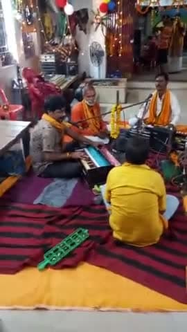 आरा ब्लॉक शिव मंदिर के #तत्वावधान से सावन
अंतिम सोमारी पर #अंखड किर्तन का आयोजन हुआ!