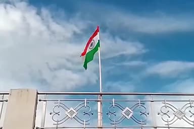 सिंधु गांव में लगभग सभी के घरों में लगा है देश का तिरंगा #har_ghar_tiranga #pandit4517_ @abpnews @news99bharat
