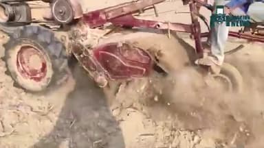 जानिए किसे कहा जाता है खेती का 'मिनी ट्रैक्टर'
#powertiller #krishiyantra #tractor