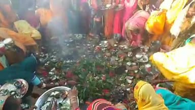 अपने बच्चे के दीर्घायु के लिए माताएं रखी व्रत।
जिसे हम सब हलषष्ठी व्रत के नाम से जानती है
#vmcg #chhattisagarh