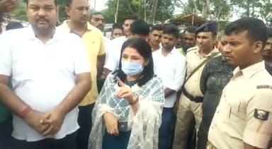 #अंचलाधिकारी(डेहरी) के साथ उग्र भीड़ को समझाते हुए