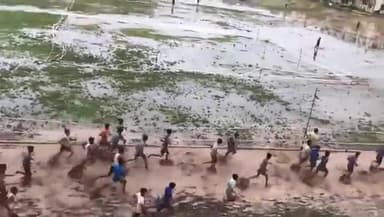 अग्निवीरों की अग्निपरीक्षा, भारी बारिश के चलते भर्ती रैली ग्राउंड में भरा पानी
#uttarakhand #indianarmyday
