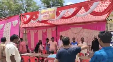 महोबा मै एकता की मिशाल पेश कर किया सार्वजनिक भंडारे का इंतजाम
#mahobanews #hindumuslimekta
#irfanmahoba #allahchock