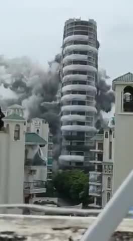 द्वारका: Twin Towers Noida #twintowers #TwinTowerDemolition #twintower