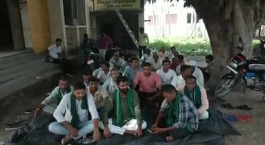 #गुन्नौर भाकियू का धरना शुरू