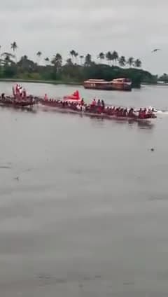 #लहरों से डरकर नौका पार नहीं होती,
कोशिश करने वालों की हार नहीं होती
#BharatJodaYatra के दौरान जब श्री #Rahul_Gandhi_Ji